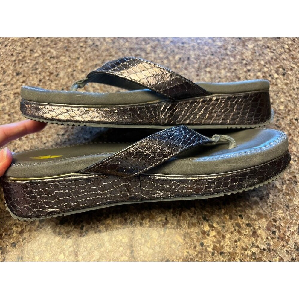 Volatile Mini Croco Wedge Women's Size 9.0  Platform Grey Sandal Flip Flop - Picture 2 of 9